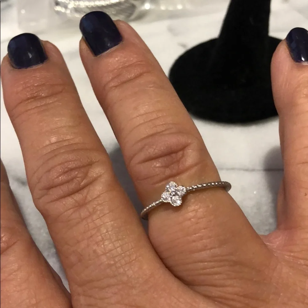 Cubic Zirconia Dainty Clover Ring, NWT sz 7 or 8